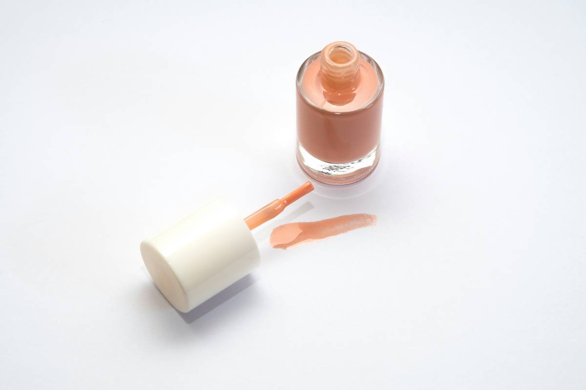 Does Nail Growth Serum Actually Work? A Nail Tech’s Honest Breakdown