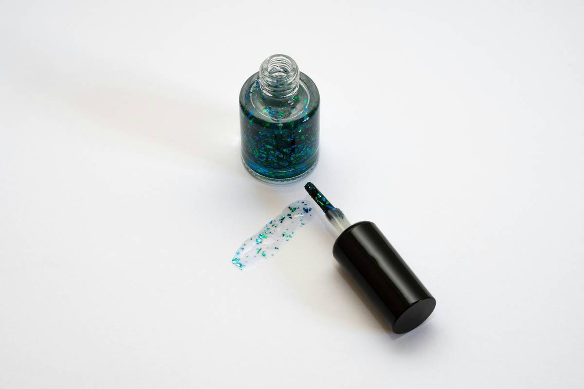 Why Your Nails Keep Splitting—And How a Nail Repair Elixir Actually Works
